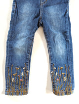 Jeans mit Blumen -Mango, Mädchen Gr.80/86